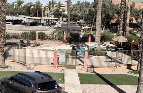 Phoenix Hotel | Howard Johnson by Wyndham Phoenix Airport/Downtown Area