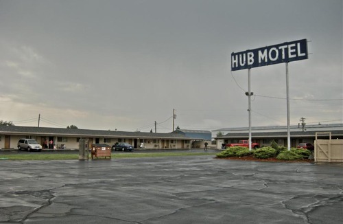 Redmond Hotel | Hub Motel