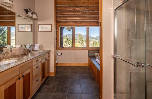 Skywood Preserve House | Huckleberry Hideaway