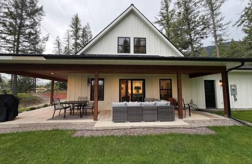 Whitefish House | Hungry Horse Farmhouse