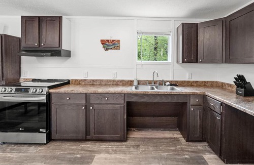 Whitefish House | Hungry Horse Hideout Cozy Stay