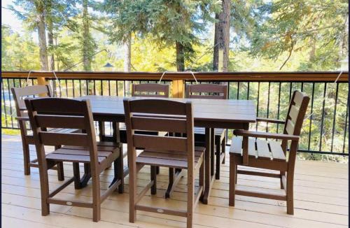 Upper Moonridge House | Hunter's Retreat in Upper Moonridge Near Bear Mountain
