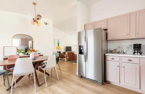 Lake Isabella House | Huth Street Haven