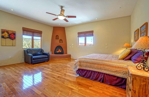 Oak Creek House | Hutson Lane Stunning Views Secluded Central Location Outdoor Pizza Oven Sedonas Essence