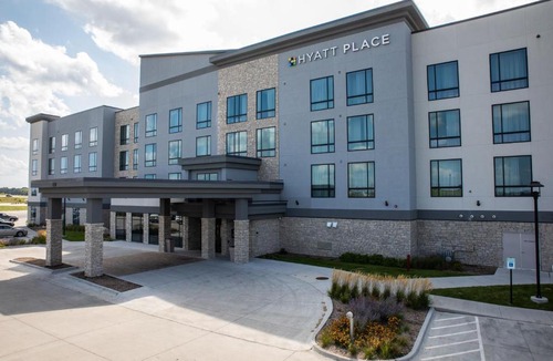 Berwick Hotel | Hyatt Place Altoona/Des Moines