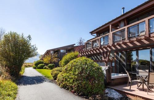 Kimball Junction Resort | Iconic stay for 6 10 Min Drive to Base, Full Kitchen, Private Hot Tub, Restaurants Nearby!