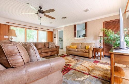 Pine Bluff House | Ida's Oasis