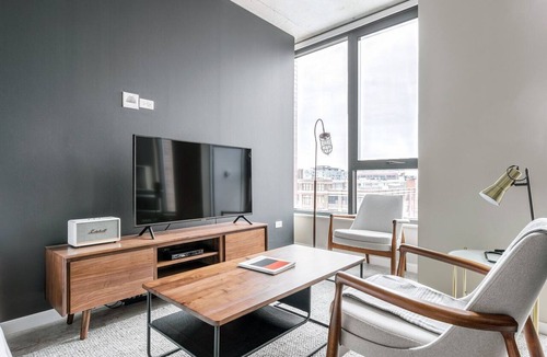 West Loop Apartment | Ideal Loop Studio w/Pool, Gym, nr. Merchandise Mart & the L, by Blueground