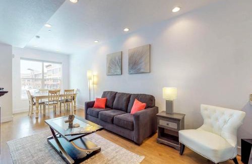 Kimball Junction House | Immaculate townhome with a private rooftop hot tub walk to dining and nightlife