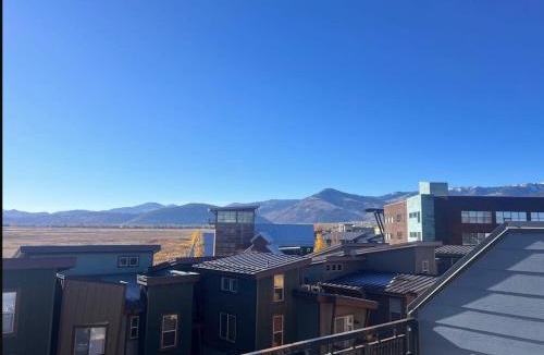 Kimball Junction House | Immaculate townhome with a private rooftop hot tub walk to dining and nightlife