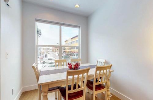Kimball Junction House | Immaculate townhome with a private rooftop hot tub walk to dining and nightlife