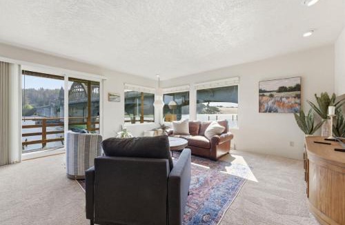 Florence Apartment | Incredible Riverfront Oasis with Wraparound Deck & Cozy Interior