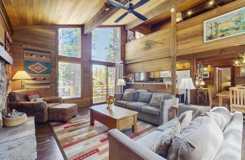 Truckee House | Indian Hill Hush
