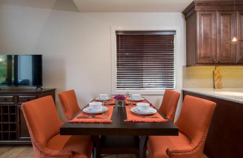 Elkhorn Village House | Indian Springs