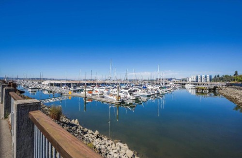 Northwest Everett Hotel | Inn at Port Gardner-Everett Waterfront, an Ascend Collection Hotel