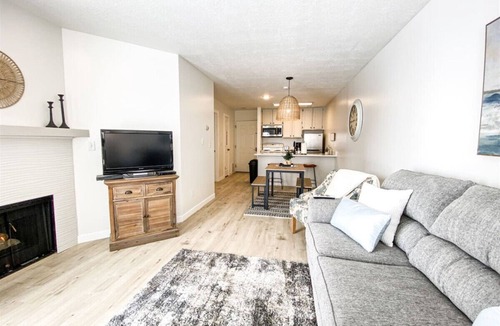 Harbor Village Condo | Inn Building Condo #213 Pet friendly, Patio view!