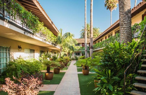 West Beach Hotel | Inn by the Harbor