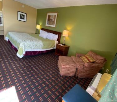 Hamel Hotel | Innkeeper Motel Hamel