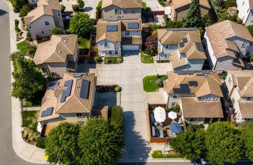 West Sacramento House | Insurance Ready 4BR Family Home Traveling Pros
