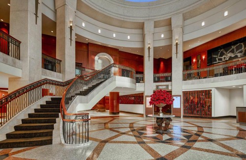 Magnificent Mile Hotel | InterContinental Chicago Magnificent Mile by IHG