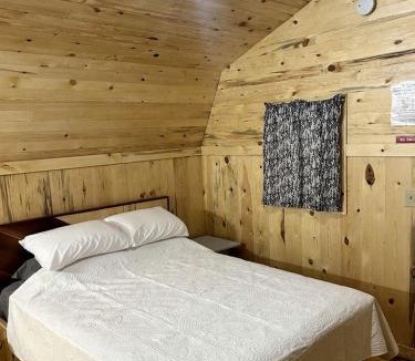 Sturgis House | Inviting Cabin for a Peaceful Escape in Nature in Sturgis, South Dakota