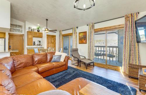 Fraser House | Inviting & Cozy Fraser Condo: Steps to Ski Shuttle