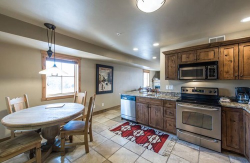 North Park City Condo | Inviting Park City 1BR Near Park City Mountain Resort-Full Kitchen & Fireplace