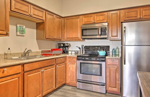 Sunset Apartment | Inviting Tempe Apartment < 2 Mi to ASU Campus!