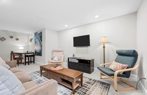 Aurora House | Iola
