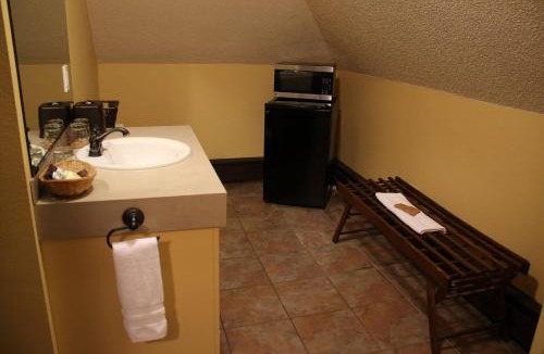 Ames Hotel | Iowa House Historic Inn