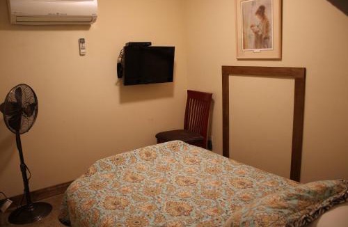 Ames Hotel | Iowa House Historic Inn