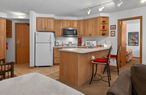 Winter Park Apartment | Iron Horse Building D Unit 4104