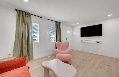 North Las Vegas House | Iroquois