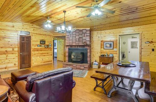 Island Park House | Island Park Fishing Cabin - Walk to Henry’s Fork!