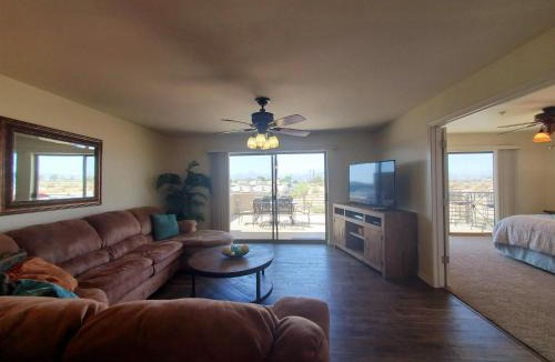 Lake Havasu City House | It's A King's View On the Bridgewater Channel