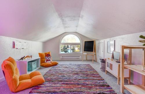 Central Colorado Springs House | Ivywild Gem - Historic & Stylish Pet Friendly Home
