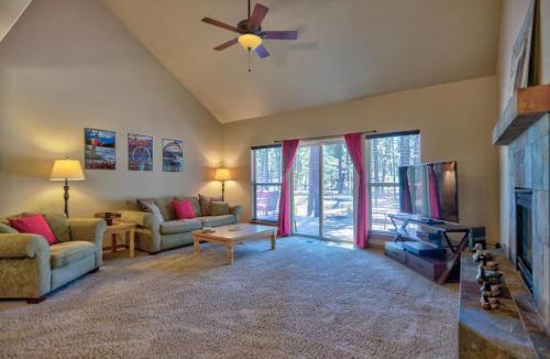 Three Rivers House | Jacinto 1