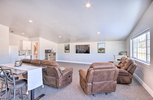 Joliet Apartment | Joliet Studio < 36 Mi to Red Lodge Mountain!