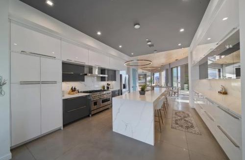 Yucca Valley House | Joshua Tree Elysium - Pool, Pickleball & Hot Tub