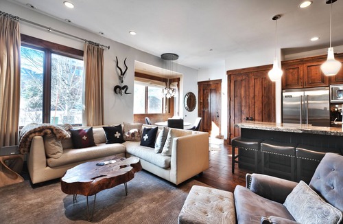 Park City House | Juniper Landing Towhome - Next to Waldorf Ski Lift - Pool/Hot tub/Gym