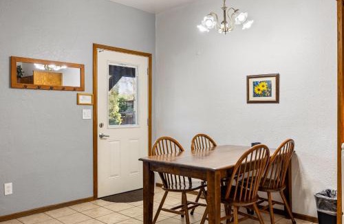 Pinetop Apartment | Juniper-Santa Fe by Roundhouse Resort and Spa