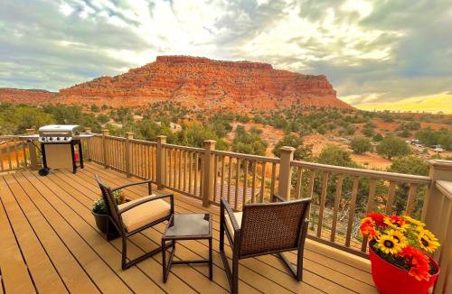Kanab Apartment | Kanab Barn Loft House on 40 acres Pet Friendly