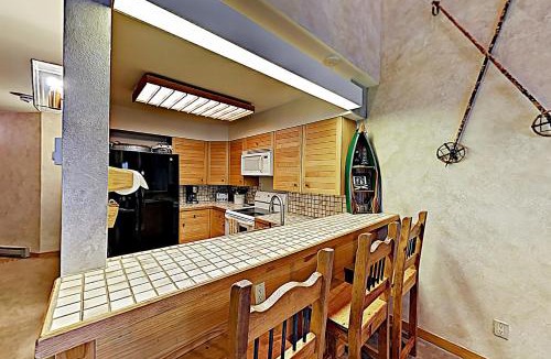 Mountain House Apartment | Keystone Condo Unit 307