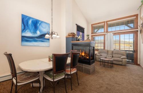 Silvercreek Apartment | Kicking Horse Palomino 7-302
