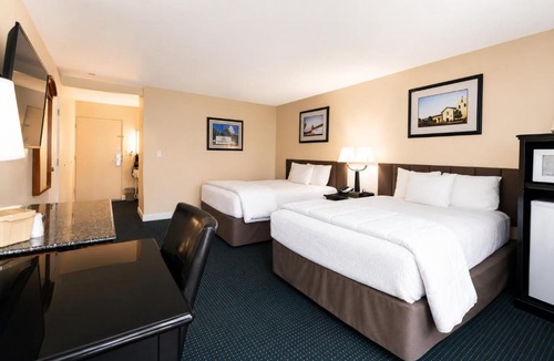 Solvang Hotel | King Frederik Inn