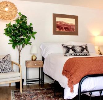 Estes Park Hotel | Kinnikinnik Motor Lodge