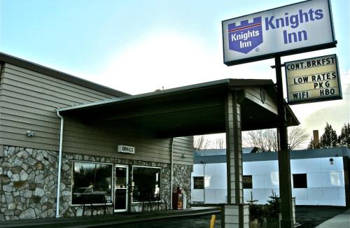 Baker City Hotel | Knights Inn - Baker City