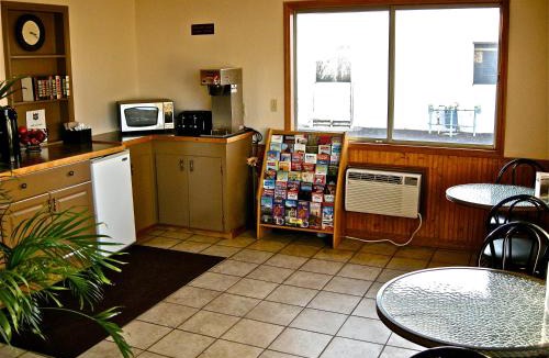 Baker City Hotel | Knights Inn - Baker City