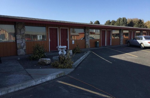 Boardman Hotel | Knights Inn Boardman