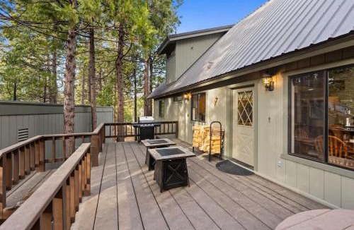 Musick Ridge House | Kokanee Hideaway-Family Friendly 5BR Epic Game Room
